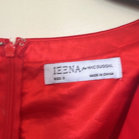 Ieena for Mac Duggal Stunning Red Ruffled V-neck Slit Gown - NWT - Size 0 - Picture 14 of 16